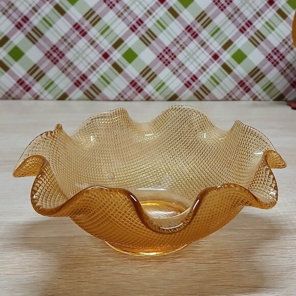 Vintage Amber Glass Ruffled Edge Crosshatch Grid Pressed Glass Decorative Bowl - Picture 9 of 10